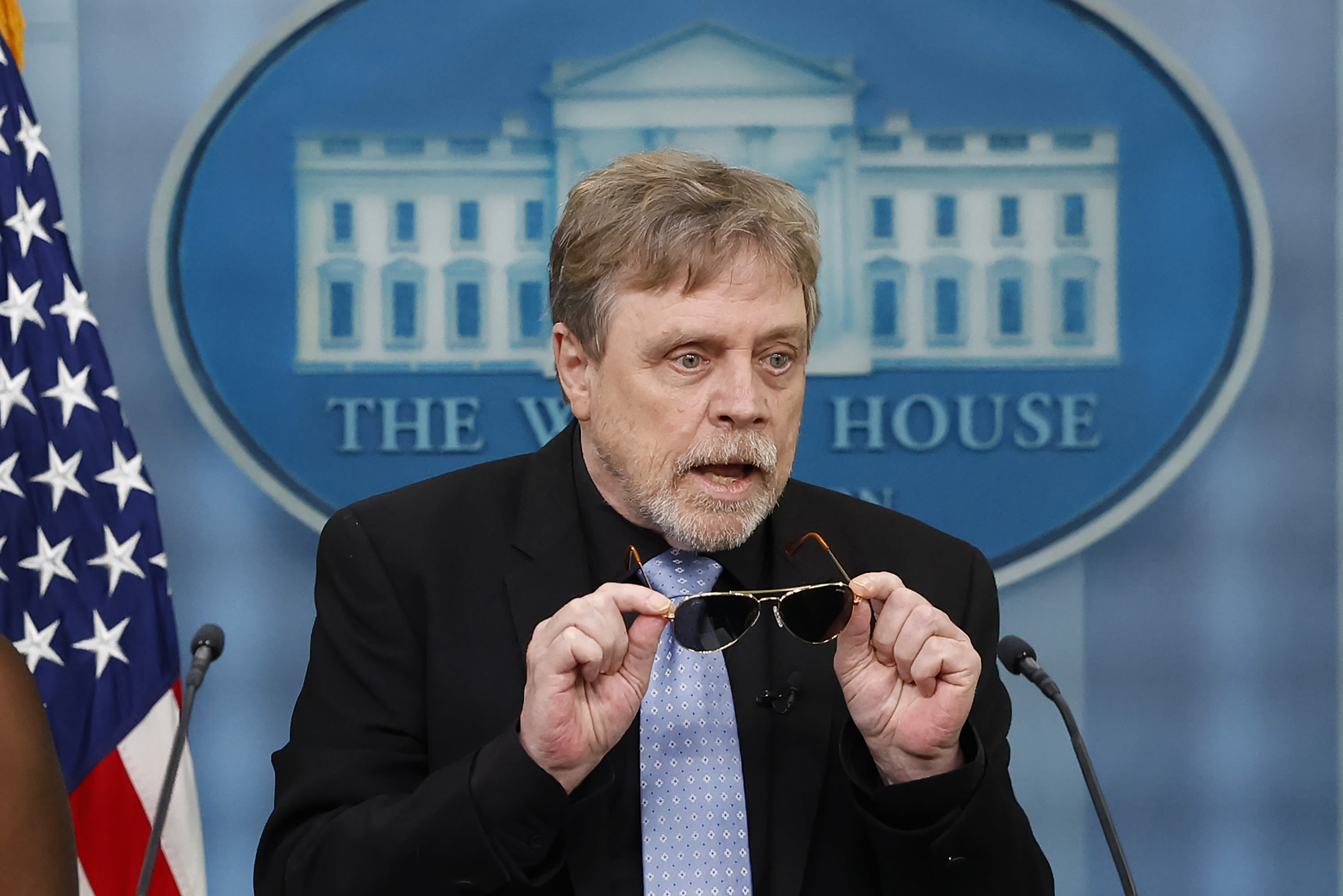 Star Wars' Mark Hamill's election remark takes internet by storm