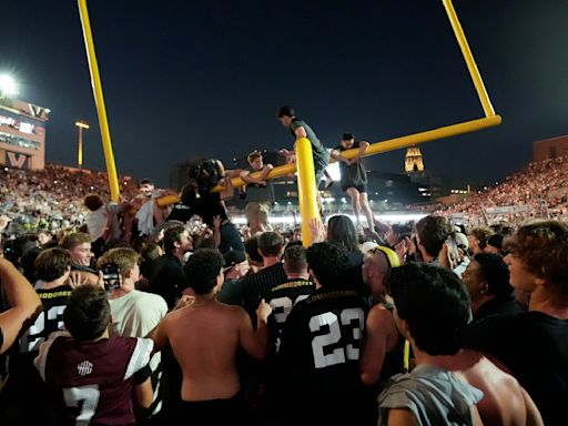 Vanderbilt fans tear down goal posts after Alabama upset, social media follows trek to Nashville