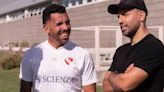 Carlos Tevez habló sobre la chance de fichar al Kun Agüero en Independiente y se defendió tras las críticas en el debut de Tomás Parmo