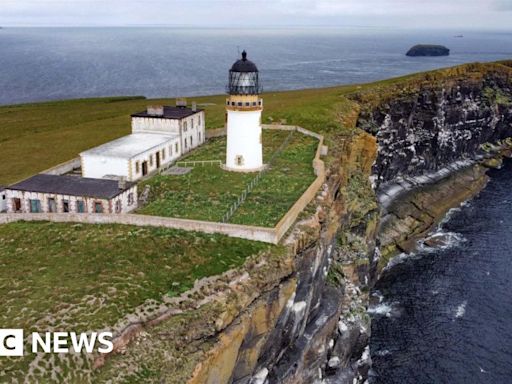 Lighthouse buildings for sale on uninhabited Scottish island