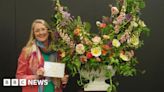 Chelsea Flower Show gold winner promotes sustainable flowers