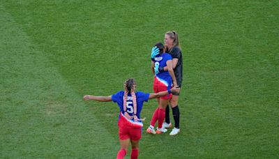 Bond between Alyssa Naeher and Mallory Swanson was a game changer for U.S. Soccer