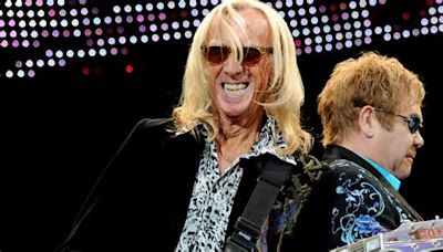 5 Songs Featuring Elton John Guitarist Davey Johnstone by Artists Other than Elton