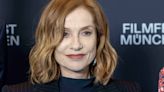 Isabelle Huppert : cette charmante île côtière est sa destination préférée pour partir en vacances