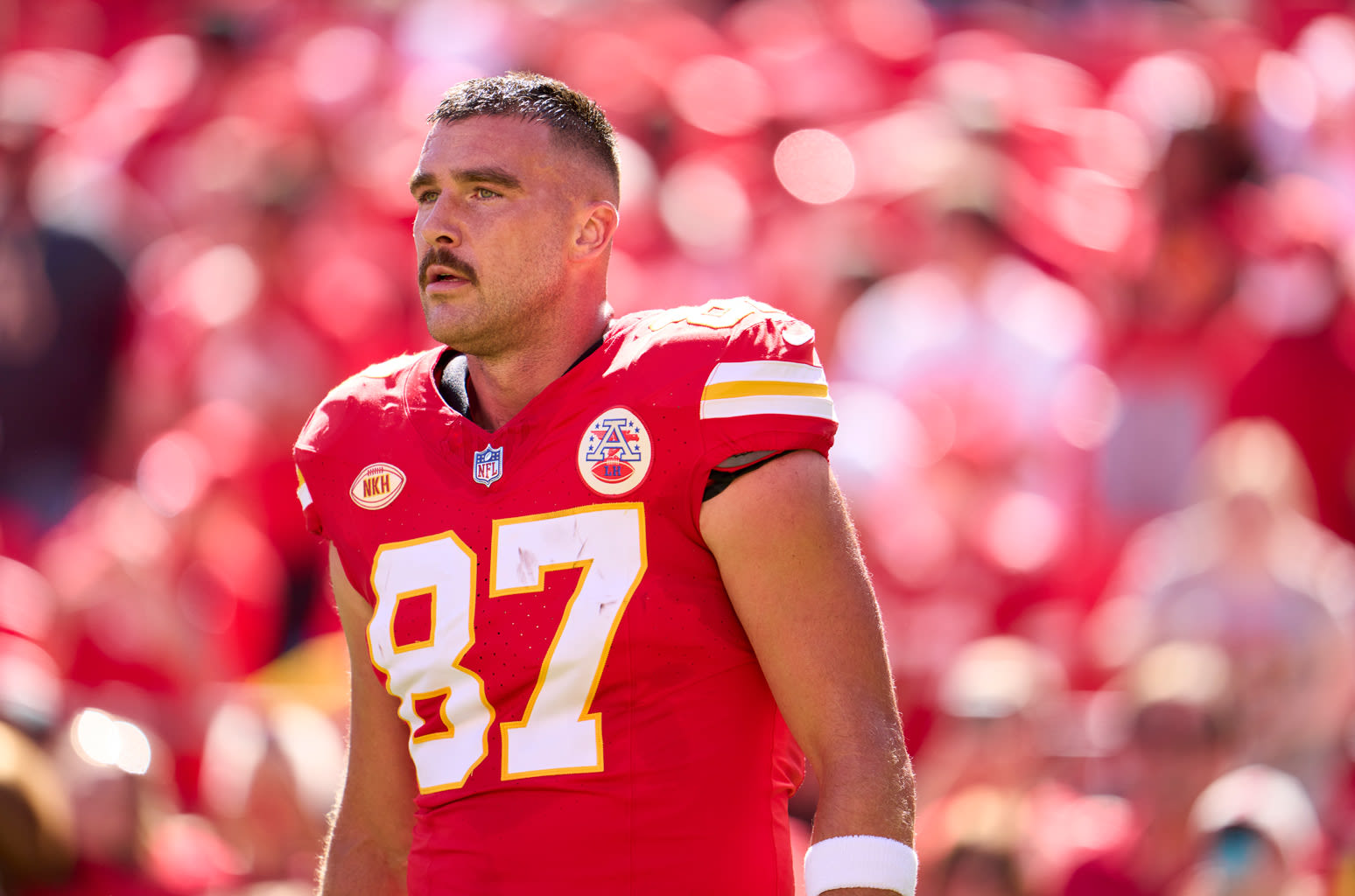 Travis Kelce Re-Signs With the Kansas City Chiefs