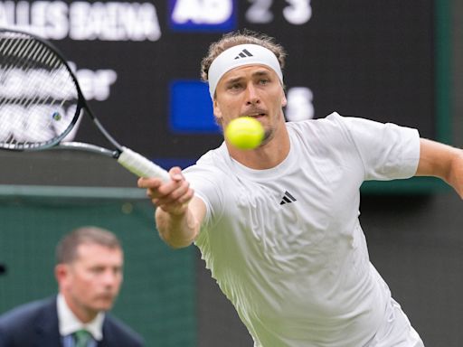 Zverev swats aside Giron to reach Wimbledon third round