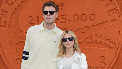 Emma Roberts est fiancée : qui est l’heureux élu, le discret Cody John ?