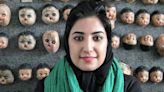 Irán condenó a seis años de prisión a la humorista gráfica Atena Farghadani por criticar a las autoridades