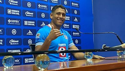 Luis Romo percibe menos tensión en su tercera etapa en Cruz Azul