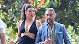 Eva Longoria : glamour en décolleté ultra-plongeant au côté de son mari