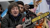 阿根廷極右素人勇奪總統寶座：選民為何將國家交託未經考驗的「狂人」？