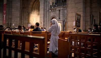 "Hay sospechas de exorcismo en esta comunidad": Francia y el Vaticano, enfrentados ante el despido improcedente de una monja