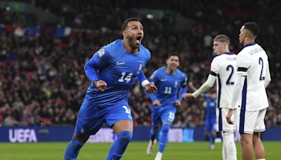 1-2. Inglaterra encaja una sonrojante derrota ante Grecia en Wembley con gol en el 94'