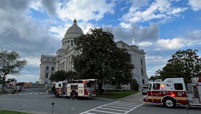Crews extinguish fire at Arkansas State Capitol