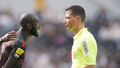 Futebol português limita ao capitão de equipa a interacção com o árbitro