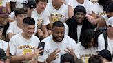 Rams' Aaron Donald drops by Simi Valley High, offers advice to players