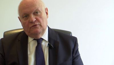 Européennes : « Nous essaierons d’imposer un débat sur la sortie de la France de l’UE, que ce soit à Bruxelles ou en France », défend François Asselineau (UPR)