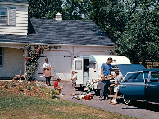 Vintage photos show what cross-country road trips looked like in the 1960s
