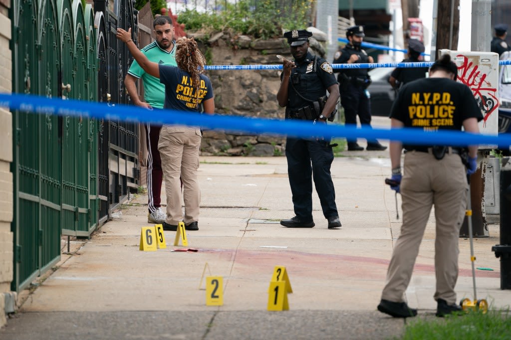 Man, 28, fatally shot in head outside his Bronx home by mugger