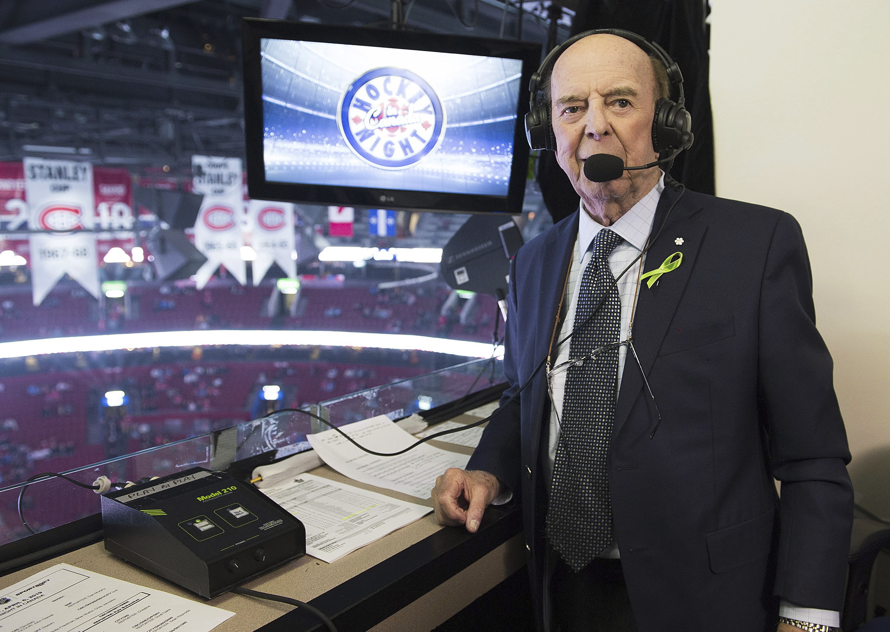 Bob Cole, voice of hockey in Canada for decades, dies at 90