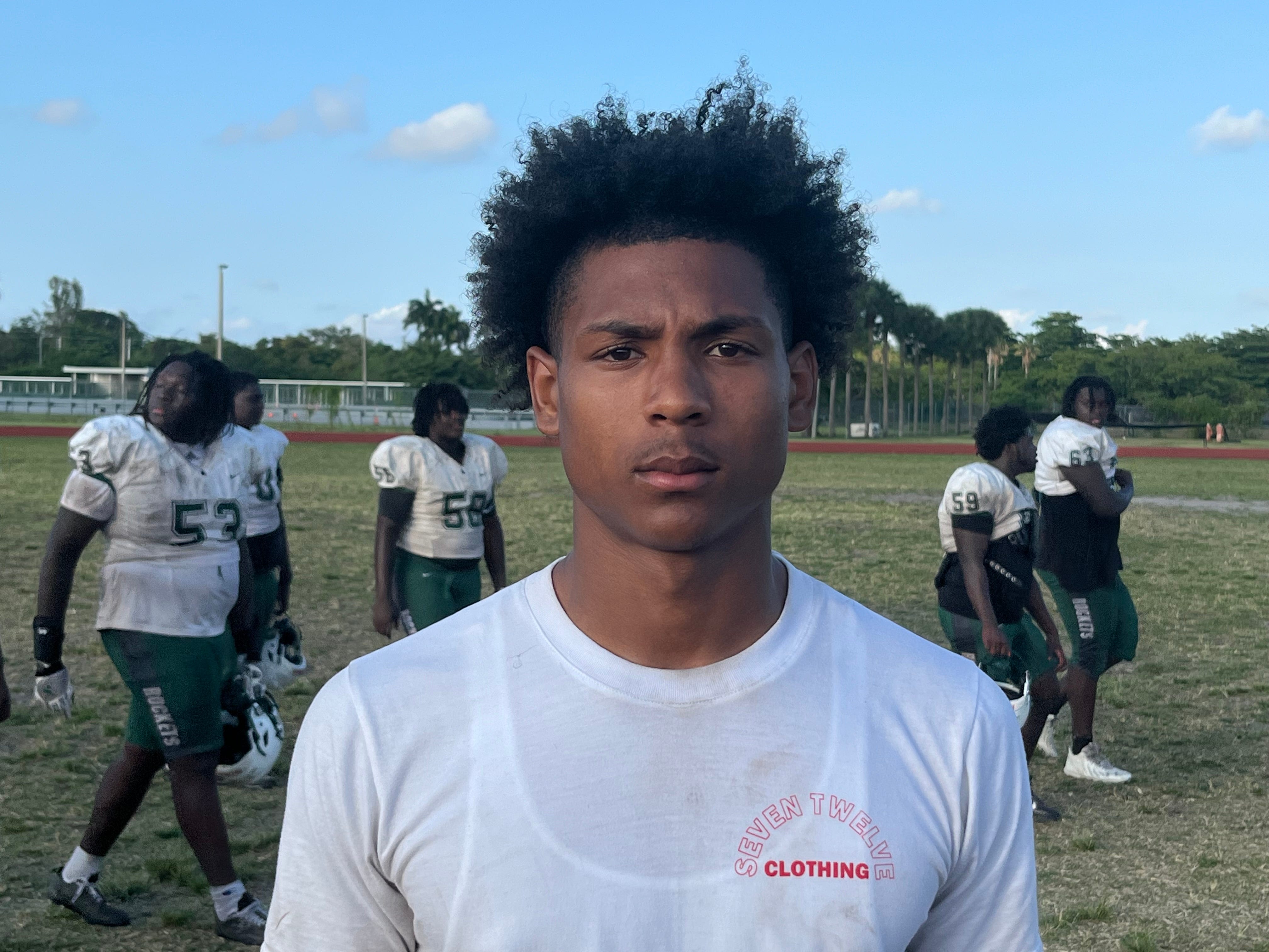 Recruiting: Talented 2025 WR Naeshaun Montgomery fitting in well at Miami Central