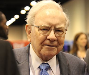 Could Warren Buffett Like This Stock More Than Apple Because of Its Once-in-a-Generation Opportunity?