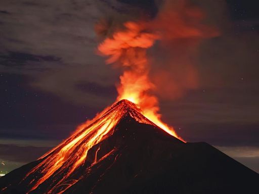 30 deadly volcanoes caught on camera