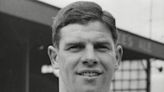 'Club legend' FA Cup winner and former England defender dies aged 94