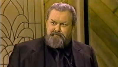 John Candy Brilliantly Channeled Orson Welles For Billy Crystal's Short-Lived TV Show - SlashFilm