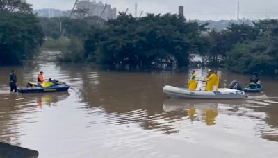 Río en Brasil afectado por inundaciones se acerca a niveles récord de crecimiento a medida que bajan las temperaturas