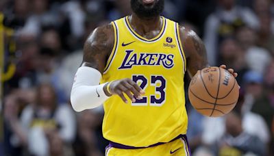 Lakers Rumors: LeBron James to Factor Family, No-Trade Clause in Contract Decision