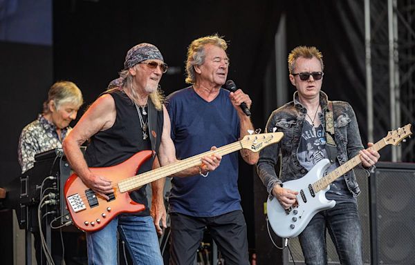 Listen to Deep Purple's New Single, 'Portable Door'