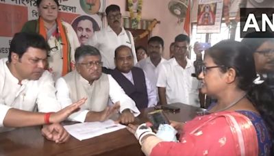 West Bengal: BJPs Fact-Finding Team Meets Party’s Affected Workers