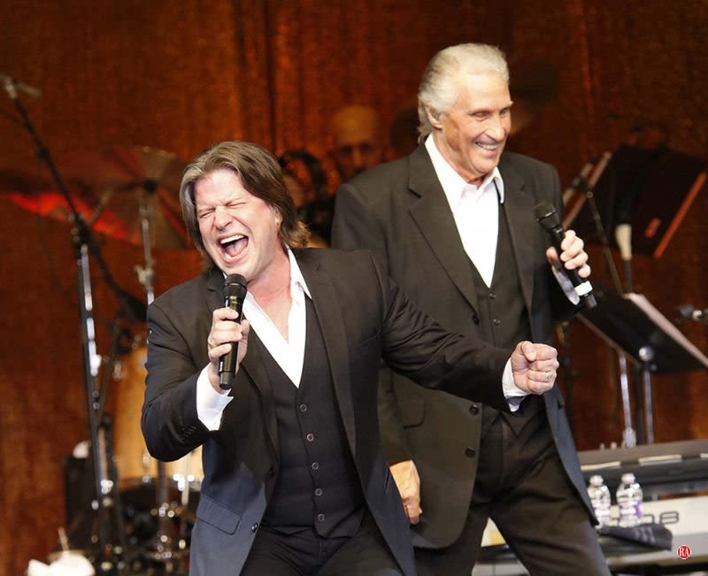 CT Music: Righteous Brothers bring 'Lovin' Feelin' to Warner in August