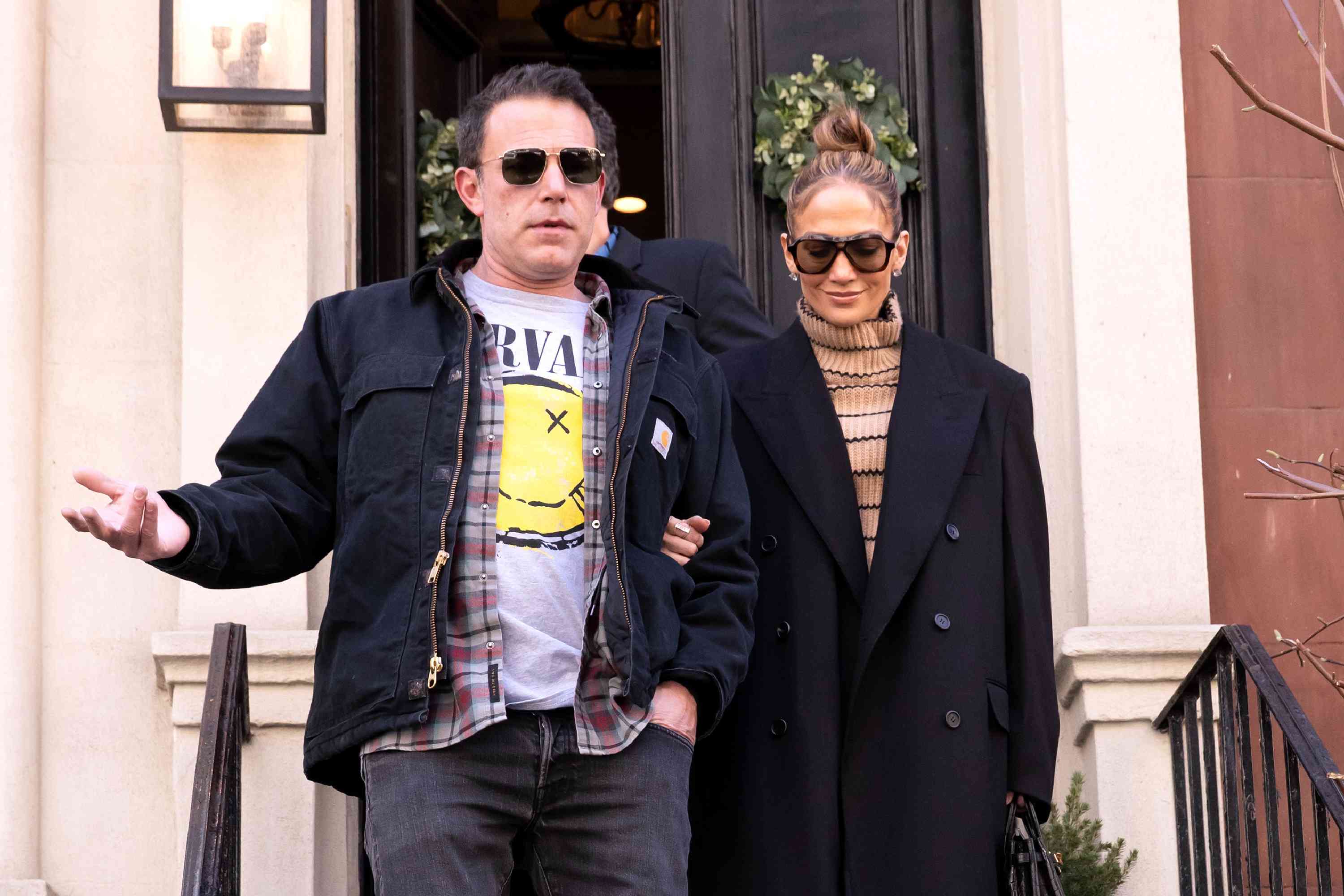 Jennifer Lopez "Likes" Post About Unhealthy Relationships Amid Ben Affleck Divorce Rumors