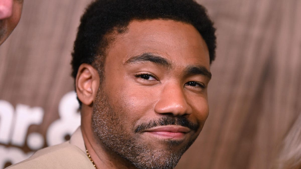 Donald Glover swears he's not the one holding up the Community movie this time