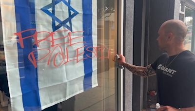 Santa Monica bike shop displaying Israeli flag vandalized with phrase 'Free Palestine'