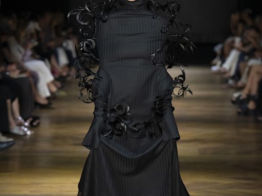 Charles de Vilmorin Fall 2024 Couture Took Shape in an ‘Only Murders in the Building’-style Show