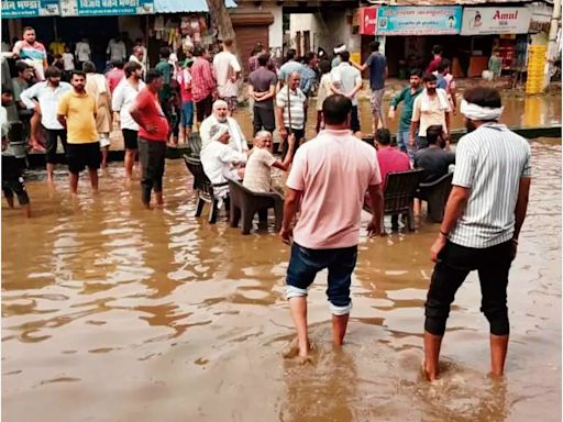 Bilaspur residents take to streets to highlight administration’s apathy