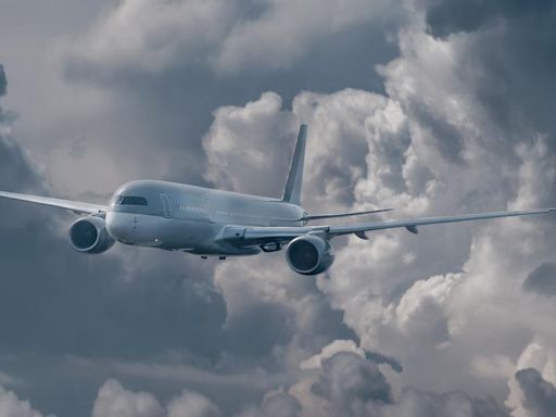 Así se ven los aviones evitando pasar por el huracán Beryl; recorridos sorprenden