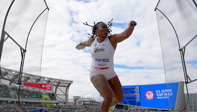 Flavor Flav helps Olympic discus thrower Veronica Fraley who said she struggles to pay the rent