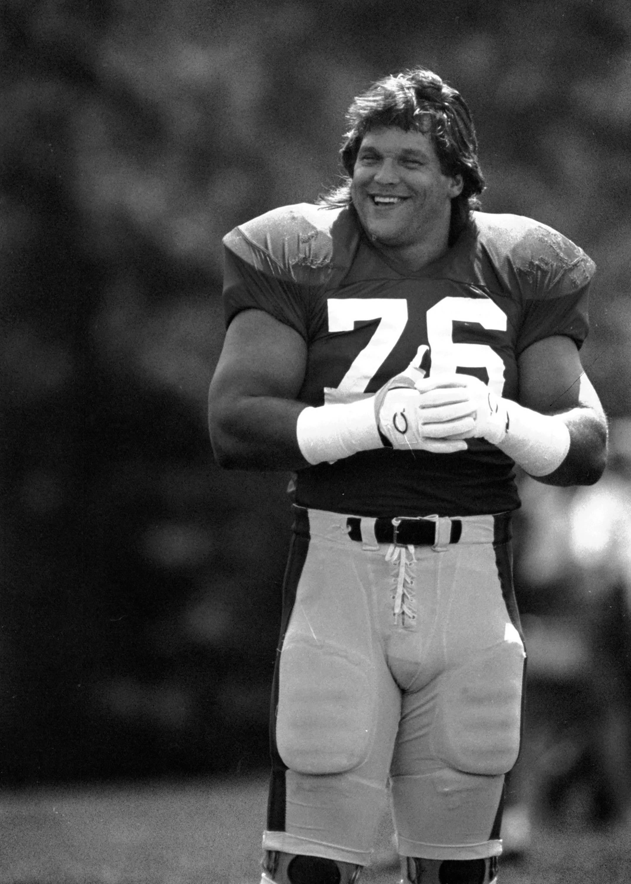 One day near Dallas: A blowout, a game ball and a portal into the dominance of Steve McMichael and the 1985 Bears