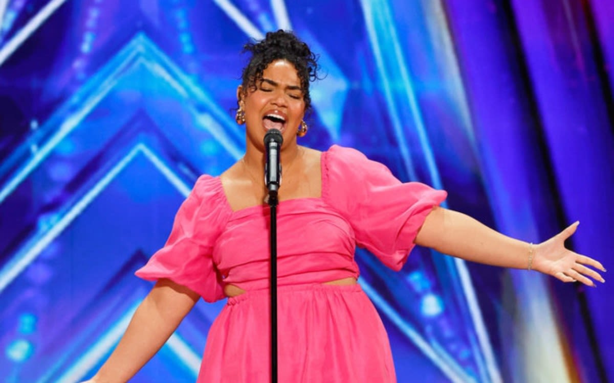 ‘Spectacular’ Soulful Singer Wins Over the 'America's Got Talent' Judges With an Aretha Franklin Song