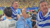 Exponen a hincha uruguayo que armó pelea en tribuna; calentó el 'parche' y atacó en gavilla