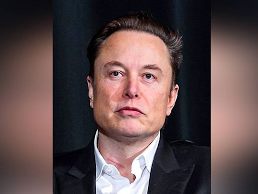 SpaceX to offer moon, mars travel: Elon Musk