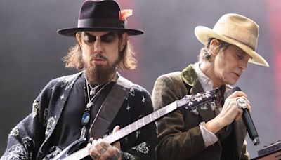 Jane's Addiction Shares 'Heartfelt Apology,' Cancels Show Following Onstage Fight