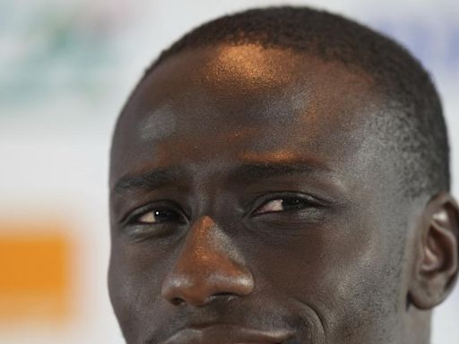 Mendy no da pistas de su futuro: "Estoy centrado en la Eurocopa"