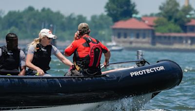 Lindsey Vonn goes sailing with Team USA and joins grinder Anna Weis on the winches