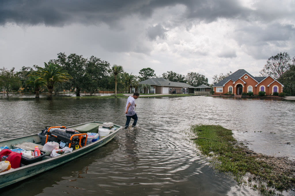 States beg insurers not to drop climate-threatened homes