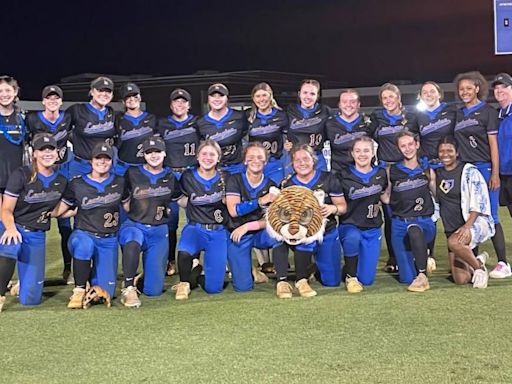 Lexington softball regroups, tops Byrnes to earn spot in state championship series